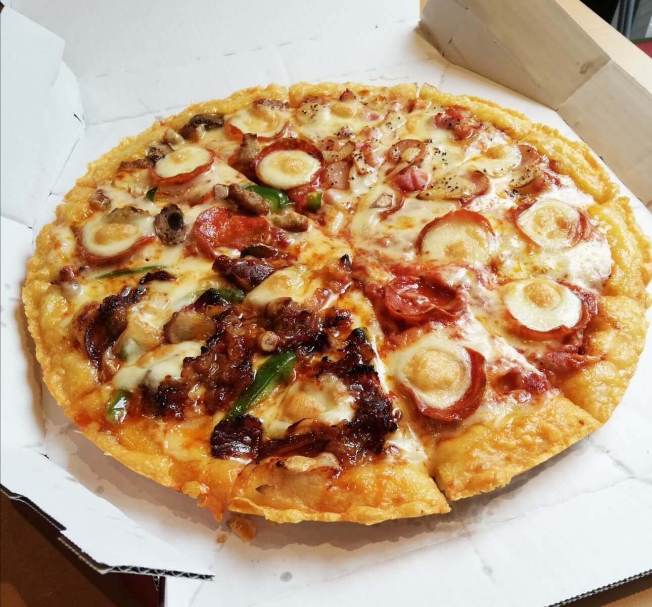 ドミノピザの新作 チーズファンタジー クワトロ は人気の味 チーズが生み出すファンタジーピザ Pizza Information