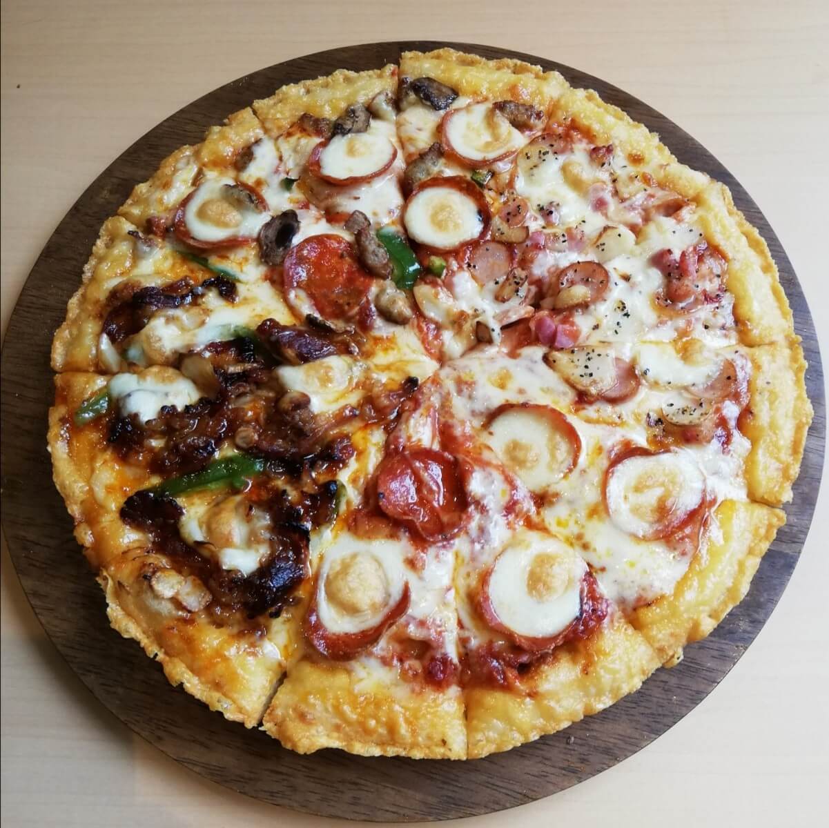 ドミノピザの新作 チーズファンタジー クワトロ は人気の味 チーズが生み出すファンタジーピザ Pizza Information