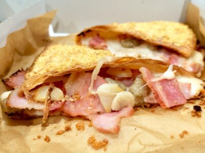 クリスピッツァバーガーガーリックベーコンチーズ